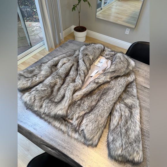 Abercrombie & Fitch Faux Fur Coat XXS | Gray Plush Jacket - Picture 3 of 9